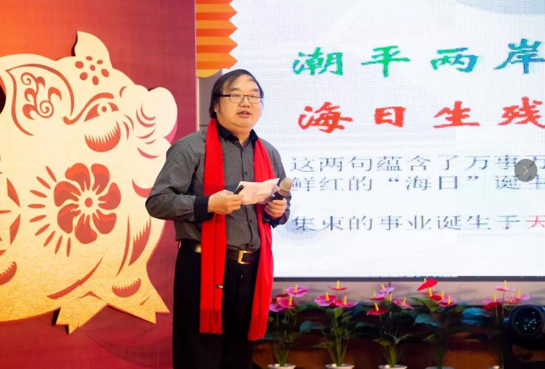 中国建筑金属结构协会专家委员会副主任、中国建筑设计集团教授张跃峰